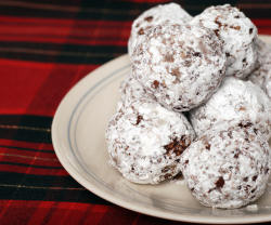 Snow Drop Cookies - so pretty at Christmas! Snow Drop Cookies - so pretty at Christmas!